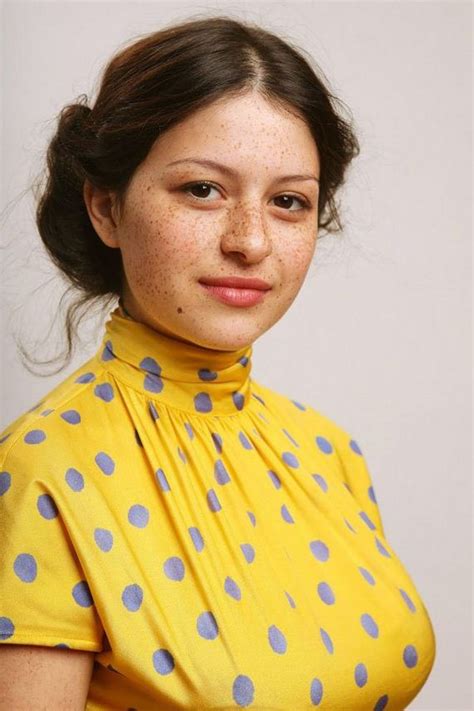 alia shawkat topless|Alia Shawkat Nude and Sexy Photo Collection